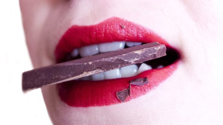 ダークチョコレートを毎日食べるべき5つの理由。月1000円以下で健康への投資効果群